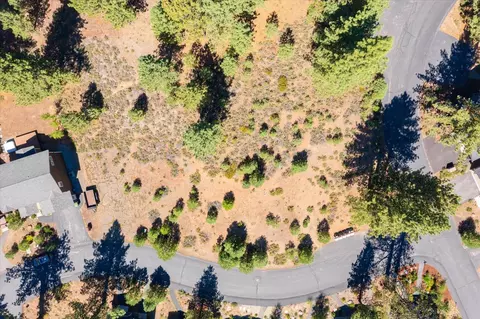 11259 Saddleback Dr, Truckee, CA 96161 photo 4