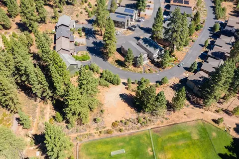 11259 Saddleback Dr, Truckee, CA 96161 photo 17