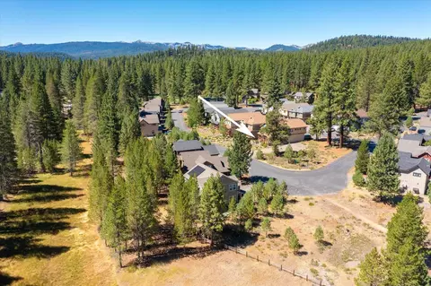 11259 Saddleback Dr, Truckee, CA 96161 photo 18