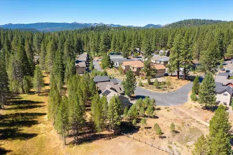 11259 Saddleback Dr, Truckee, CA 96161 photo 19