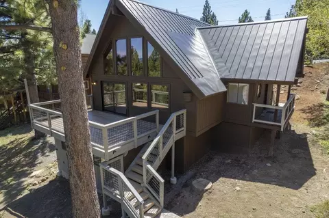 12769 Parsenn Rd, Truckee, CA 96161