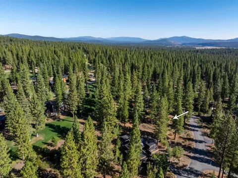 8331 Thunderbird Cir, Truckee, CA 96161 photo 2