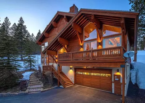 16152 Skislope Way, Truckee, CA 96161