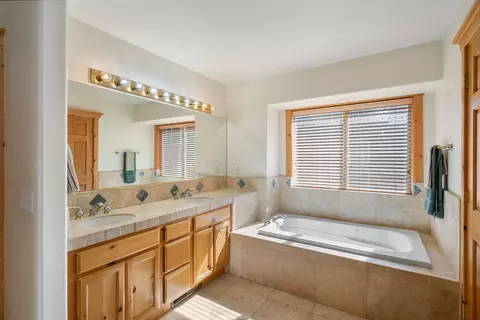 12851 Skiview Loop, Truckee, CA 96161 photo 15