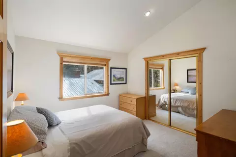 12851 Skiview Loop, Truckee, CA 96161 photo 21