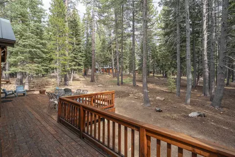 12851 Skiview Loop, Truckee, CA 96161 photo 16