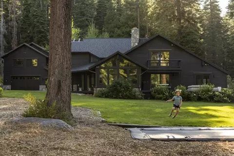 10534 Actinolite Way, Truckee, CA 96161