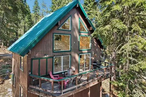 51348 Jeffery Pine Dr, Soda Springs, CA 95728