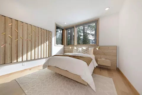 Bedroom - 225 Smiley Ct, Olympic Valley, CA 96146 photo 4 of 7