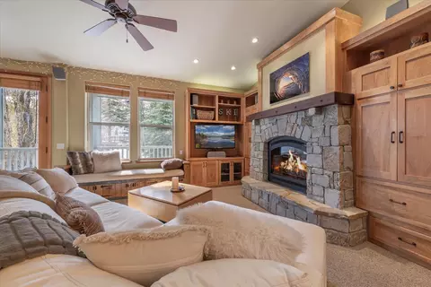 201 Shirley Canyon Rd # 812, Olympic Valley, CA 96146