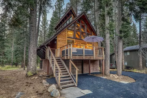 12007 Bernese Ln, Truckee, CA 96161