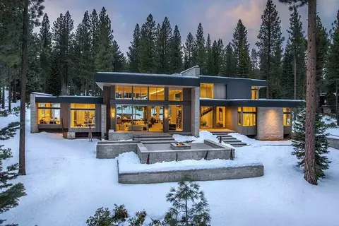 8142 Valhalla Dr, Truckee, CA 96161 photo 3