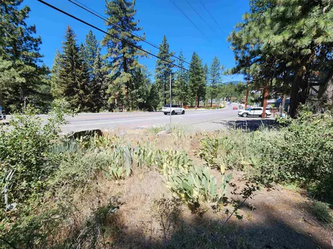 8945 N Lake Blvd, Kings Beach, CA 96143