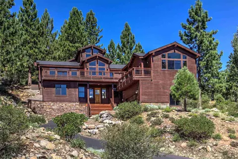 12576 Stockholm Way, Truckee, CA 96161