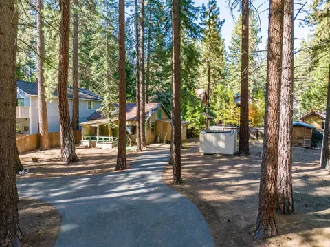 8507 Golden Ave, Kings Beach, CA 96143