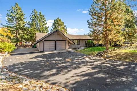 960 Deerwater Dr, Verdi, NV 89439