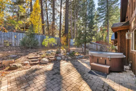 10237 Winter Creek Loop, Truckee, CA 96161 photo 13