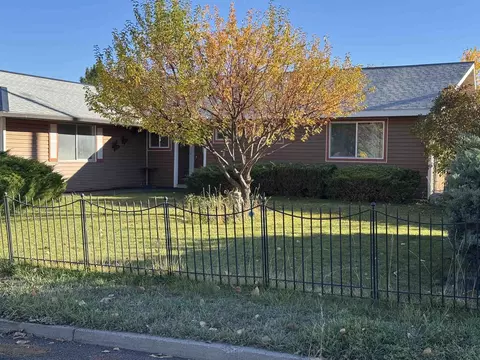 Exterior - 100 Patterson Ave, Loyalton, CA 96118 photo 2 of 5