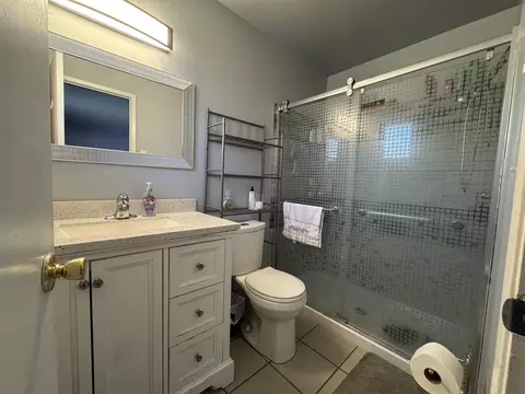 Bath - 100 Patterson Ave, Loyalton, CA 96118 photo 4 of 4