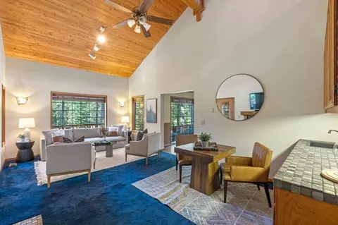 13226 Skiview Loop, Truckee, CA 96161 photo 9