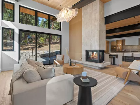 11630 Bottcher Loop, Truckee, CA 96161 photo 7