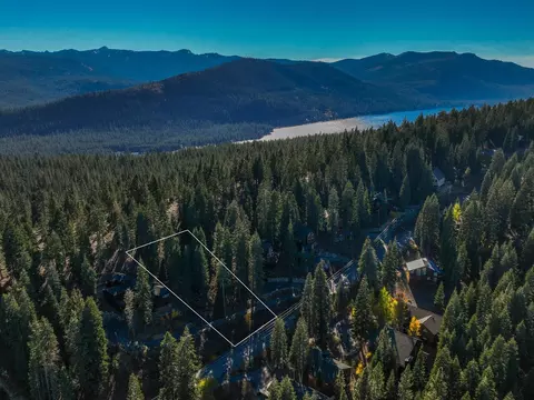 11316 Skislope Way, Truckee, CA 96161