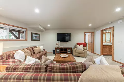 12686 Skiview Loop, Truckee, CA 96161 photo 18