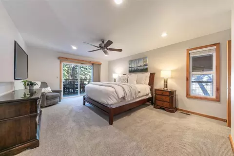 12686 Skiview Loop, Truckee, CA 96161 photo 9