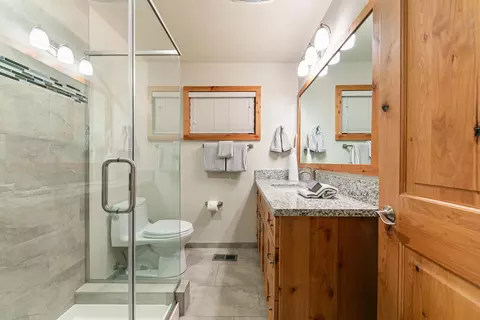 12686 Skiview Loop, Truckee, CA 96161 photo 23