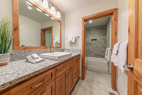 12686 Skiview Loop, Truckee, CA 96161 photo 20