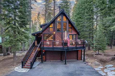 11645 Kleckner Ct, Truckee, CA 96161
