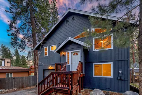13271 Moraine Rd, Truckee, CA 96161