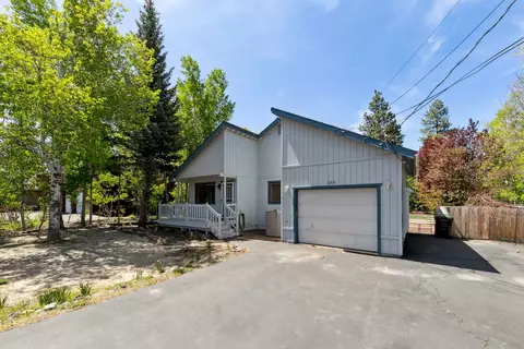 11351 Dorchester Dr, Truckee, CA 96161