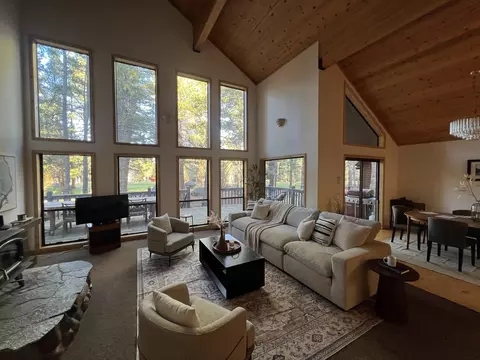 14036 Skiview Loop, Truckee, CA 96161 photo 2