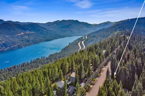 12005 Skislope Way, Truckee, CA 96161