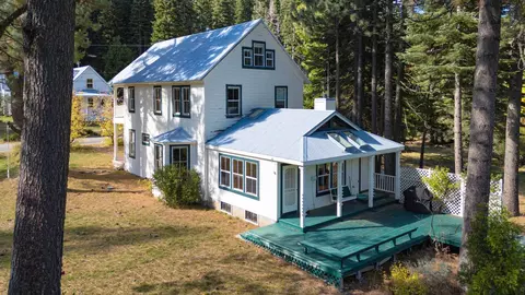 Exterior - 5382 Main St, Graeagle, CA 96103 photo 4 of 5