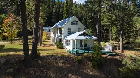 Exterior - 5382 Main St, Graeagle, CA 96103 photo 2 of 5