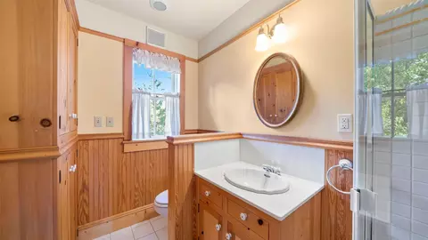 Bath - 5382 Main St, Graeagle, CA 96103 photo 3 of 3