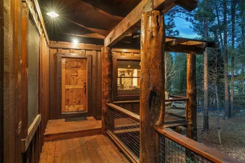 10480 Iris Rd, Truckee, CA 96161 photo 4