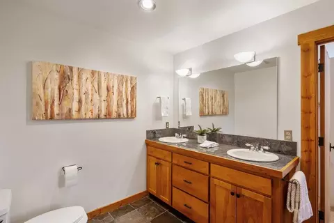 10480 Iris Rd, Truckee, CA 96161 photo 17