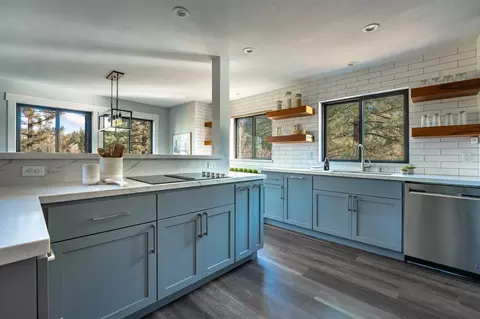 172 Basque, Truckee, CA 96161 photo 7