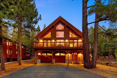 15075 Wolfgang Rd, Truckee, CA 96161