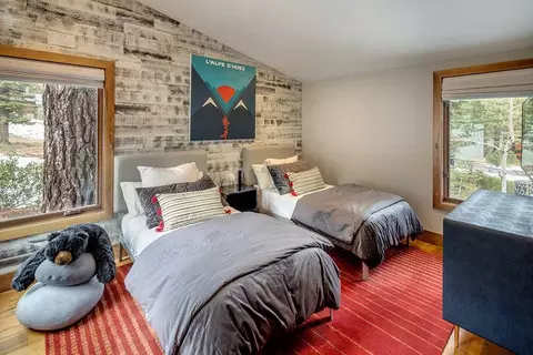 8750 Breakers Ct, Truckee, CA 96161 photo 21