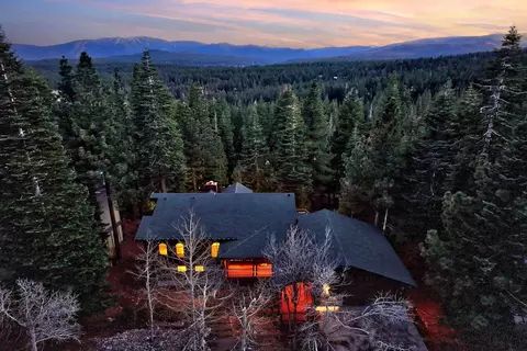 12705 Falcon Point Pl, Truckee, CA 96161