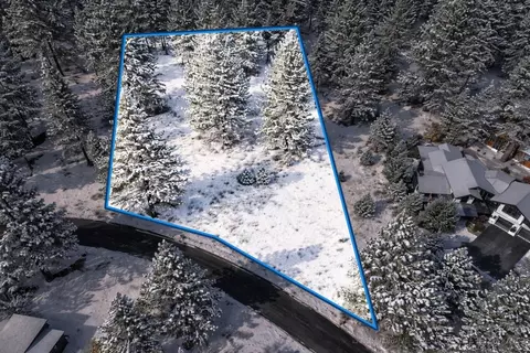 11670 Bottcher Loop, Truckee, CA 96161
