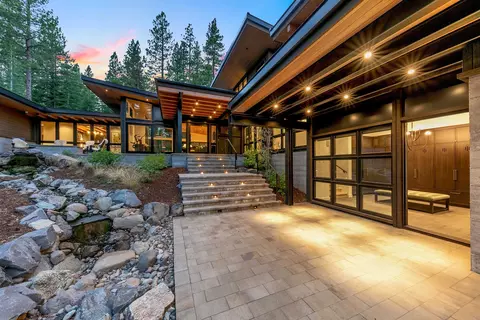 12232 Pete Alvertson Dr, Truckee, CA 96161
