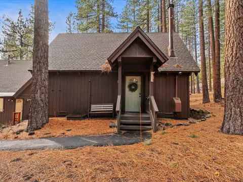 700 College Dr #2, Incline Village, NV 89451