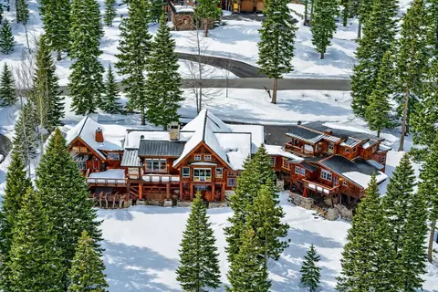 2221 Silver Fox Ct, Truckee, CA 96161