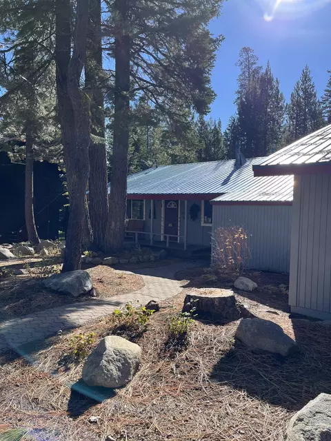925 Woodside Dr, Homewood, CA 96141