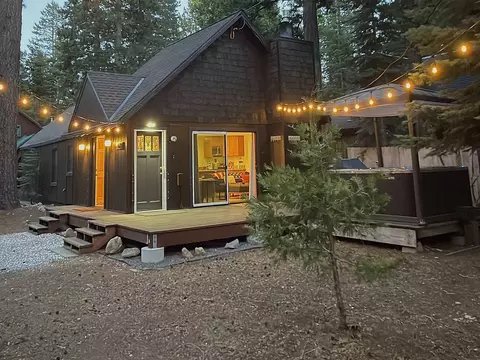 405 Oak St, Tahoma, CA 96142